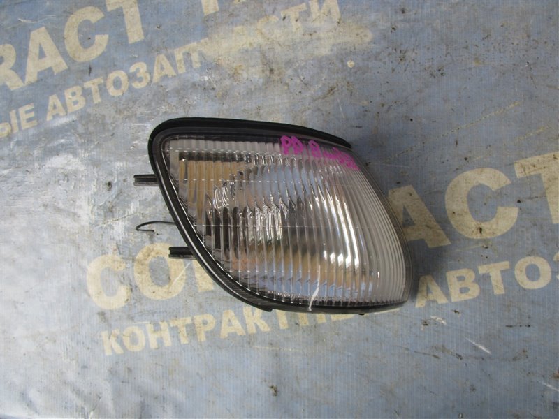 Габарит MITSUBISHI Delica PD8W 4M40 2000 правый (б/у)