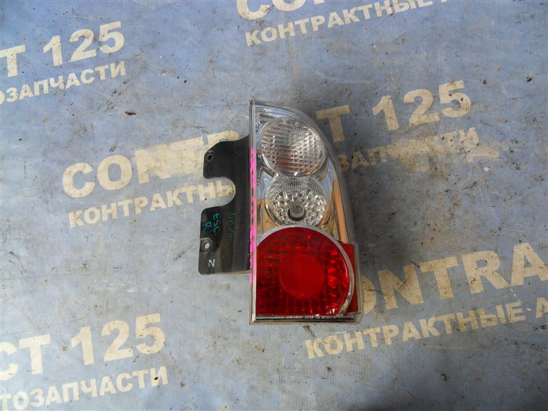 Стоп-сигнал SUZUKI Grand Escudo TX92W H27A 2004 правый (б/у)