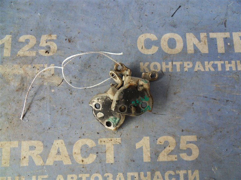 Петля дверная HONDA CRV RD1 B20B 2000 передняя левая (б/у)