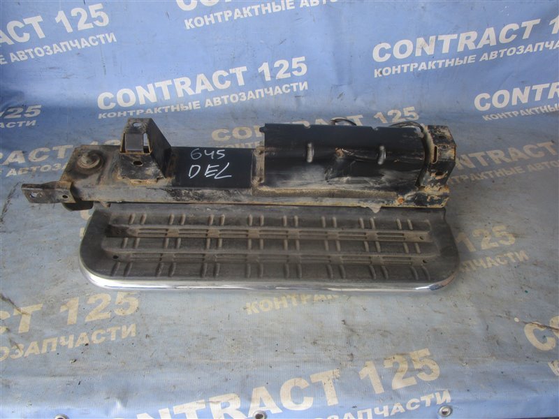 Подножка MITSUBISHI Delica PD6W 6G72 2004 задняя левая (б/у)