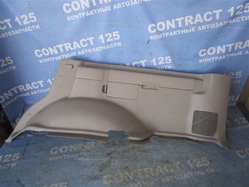 Обшивка багажника TOYOTA Land Cruiser UZJ100 2UZFE 2001 правая (б/у)