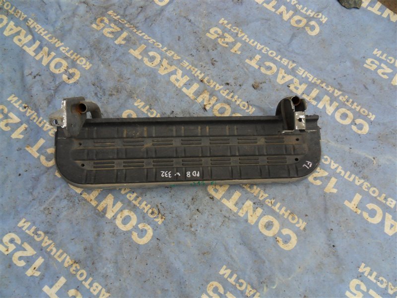 Подножка MITSUBISHI Delica PD8W 4M40 2000 передняя левая (б/у)