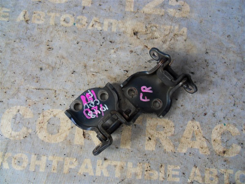 Петля дверная HONDA CRV RD1 B20B 1996 передняя правая (б/у)