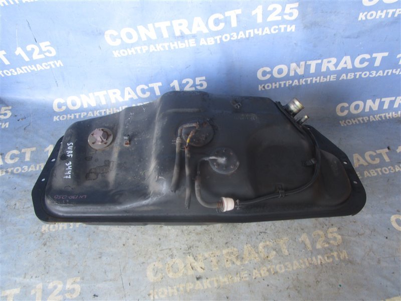 Бензобак TOYOTA HILUX SURF LN130W 2L-TE 1993 (б/у)