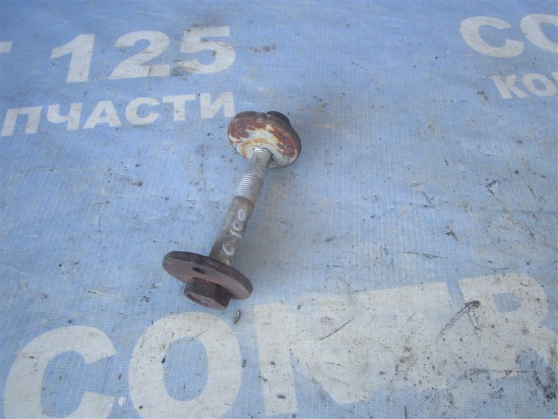 Болт-эксцентрик TOYOTA Land Cruiser UZJ100 2UZFE 2001 передний (б/у)