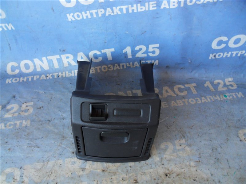 Бардачок MITSUBISHI Delica PD8W 4M40 2000 (б/у)