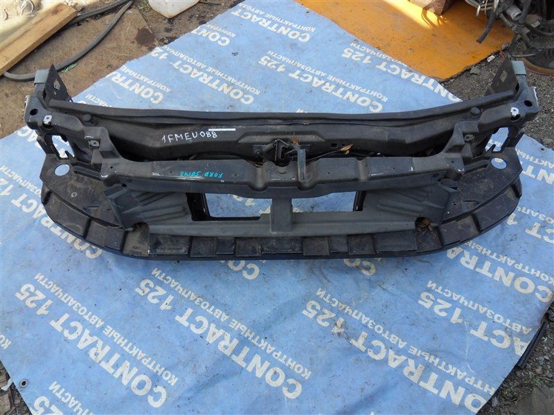 Рамка радиатора FORD Explorer U251 COLOGNEV6OHVEFI 2006 (б/у)