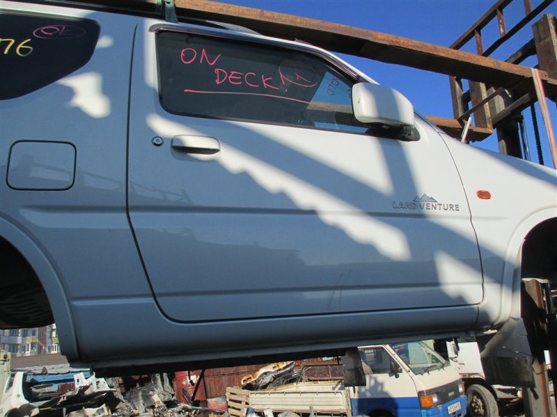 Дверь SUZUKI JIMNY JB23W K6A 2005 передняя правая (б/у)