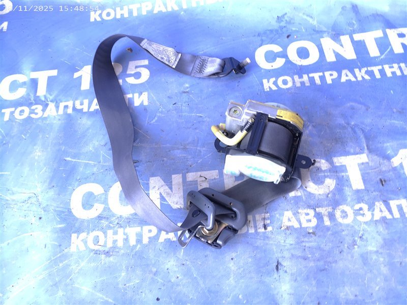 Ремень безопасности TOYOTA HILUX SURF RZN185W 3RZFE 1999 передний правый (б/у)