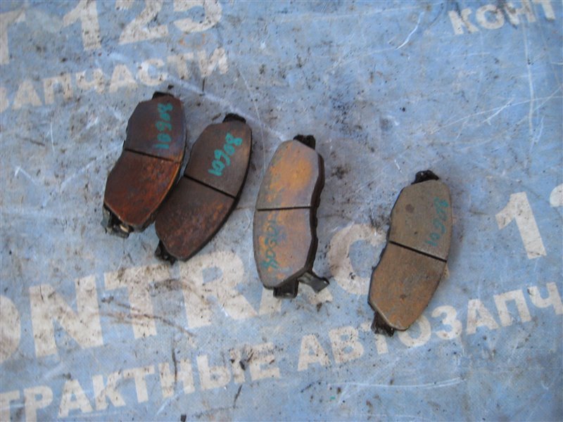 Тормозные колодки HONDA CRV RD1 B20B 1999 переднее (б/у)