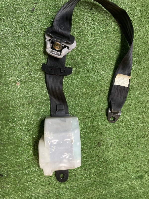 Ремень безопасности MITSUBISHI Delica PD6W 6G72 2004 передний левый (б/у)