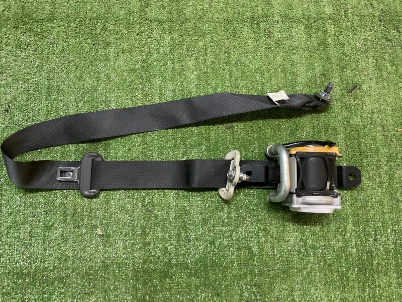 Ремень безопасности HONDA Vezel RU3 LEB 2014 (б/у)