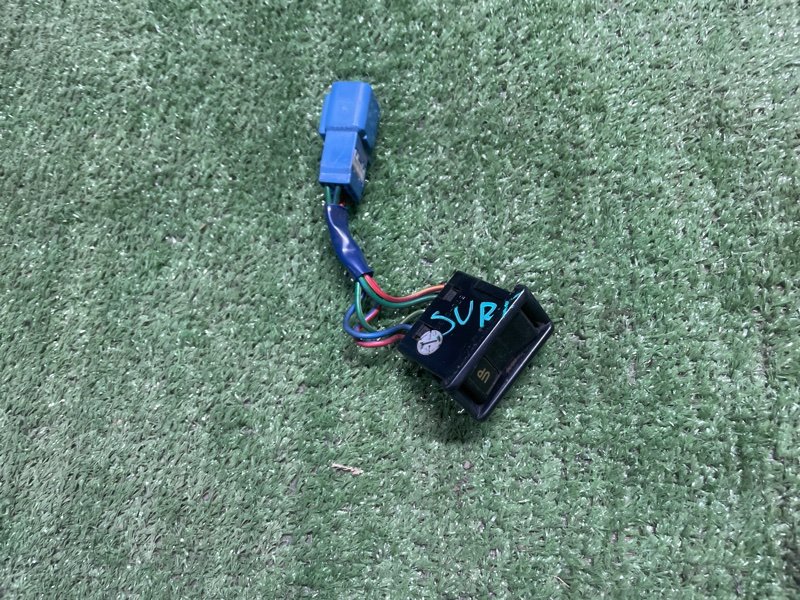 Кнопка открывания багажника TOYOTA HILUX SURF KZN130W 1KZTE 1993 (б/у)