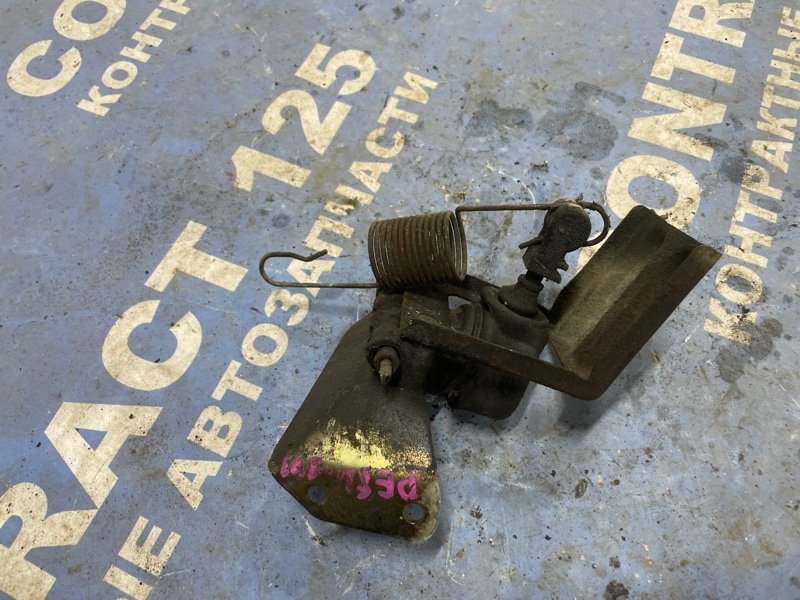 Распределитель тормозной MITSUBISHI Delica PE8W 4M40 2000 (б/у)