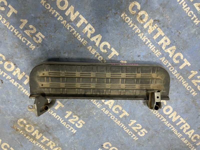 Подножка MITSUBISHI Delica PE8W 4M40 2000 передняя правая (б/у)