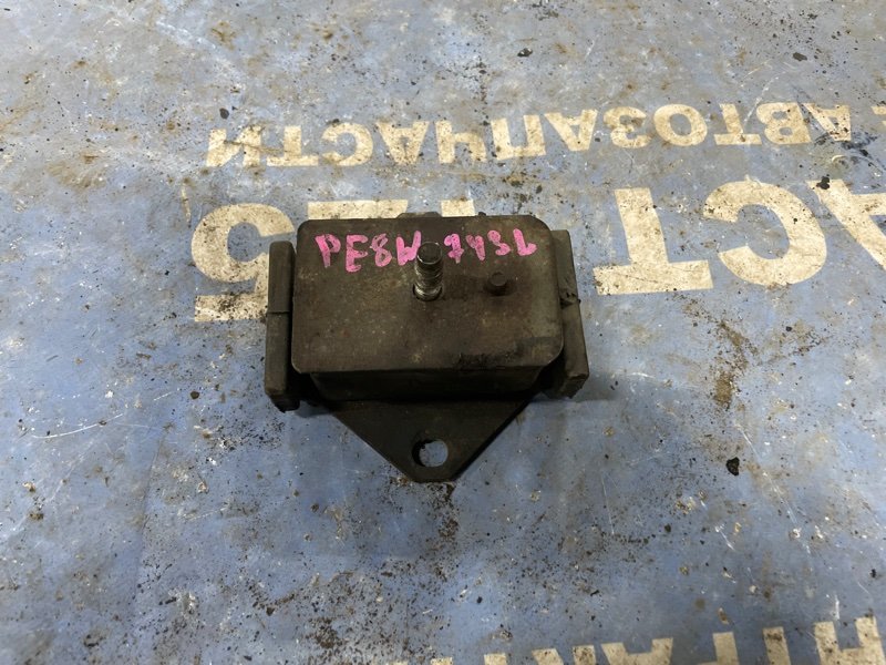 Подушка двигателя MITSUBISHI Delica PE8W 4M40 2000 левая (б/у)