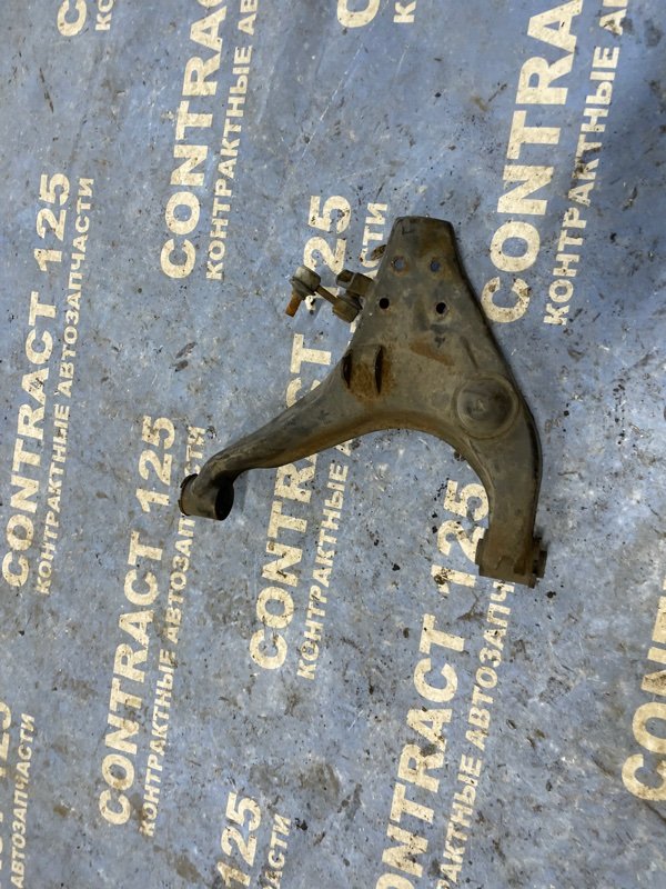 Рычаг MITSUBISHI Delica PE8W 4M40 2000 передний правый (б/у)