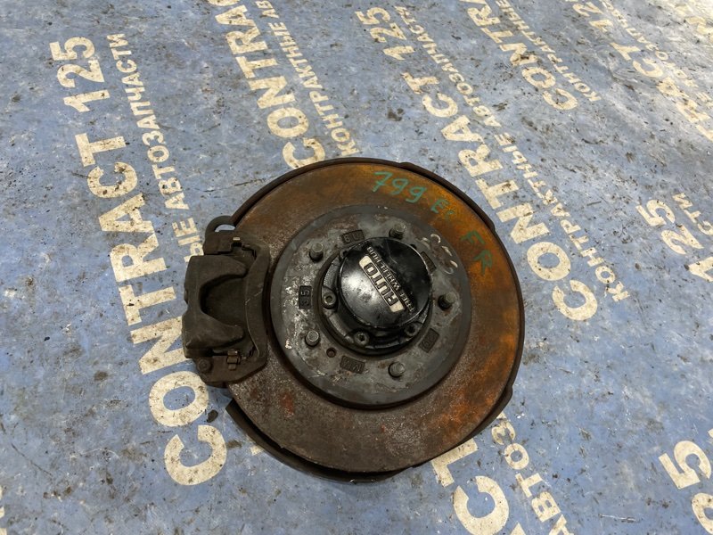 Ступица SUZUKI ESCUDO TD11W H20A 1996 передняя правая (б/у)