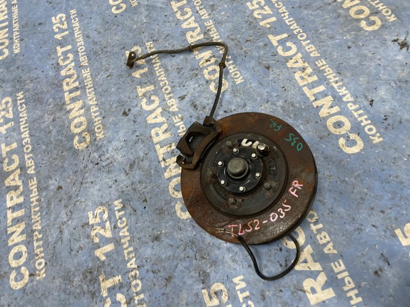 Ступица SUZUKI ESCUDO TL52W J20A 2002 передняя правая (б/у)