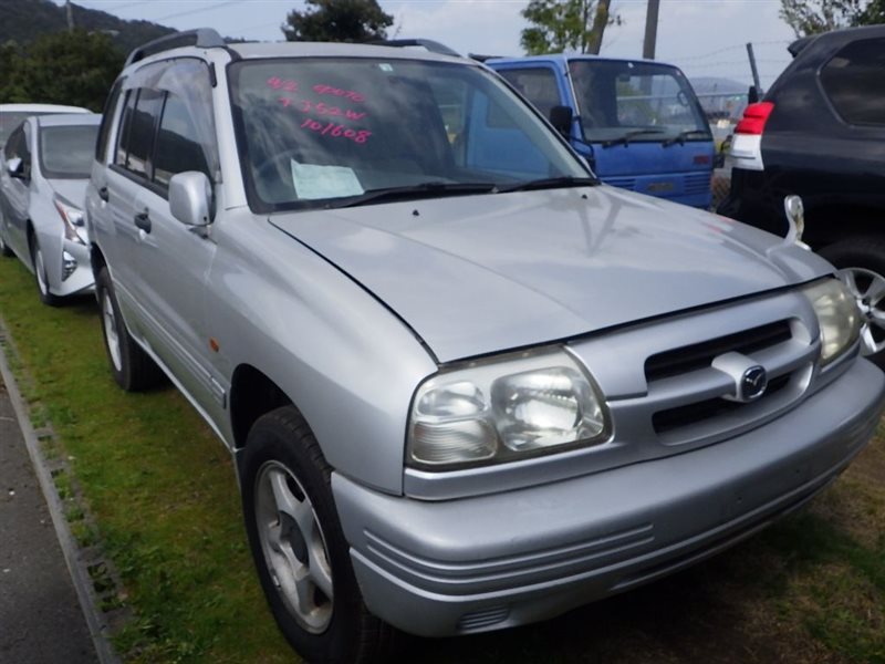 Автомобиль SUZUKI ESCUDO TD52W J20A 1999 года в разбор