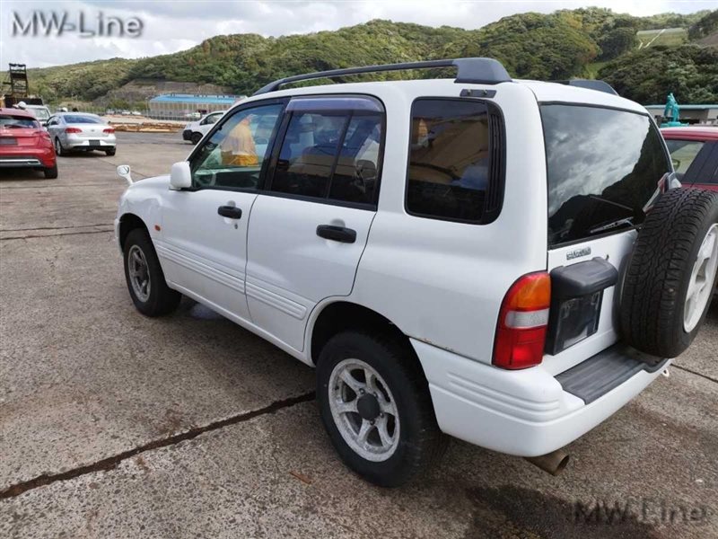 Автомобиль SUZUKI ESCUDO TD02W G16A 1998 года в разбор