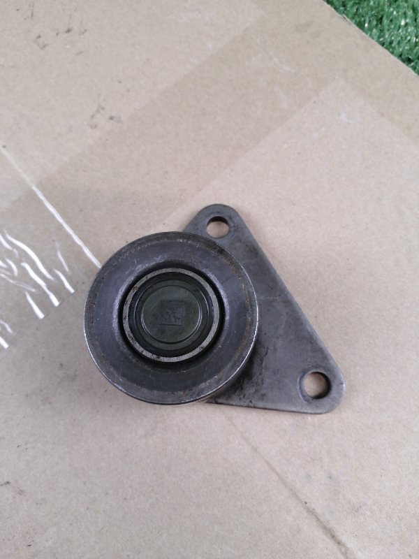 Запчасть ролик Volvo S40 2001-2004 VS 8630590 Б/У Ролик Volvo S40 2001-2004 VS 8630590 Б/У