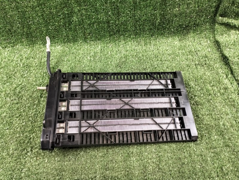 Запчасть дополнительный подогреватель Mercedes-Benz C-class 2017 c205 OM651 A2058308600 Б/У Дополнительный подогреватель Mercedes-Benz C-class 2017 c205 OM651 A2058308600 Б/У