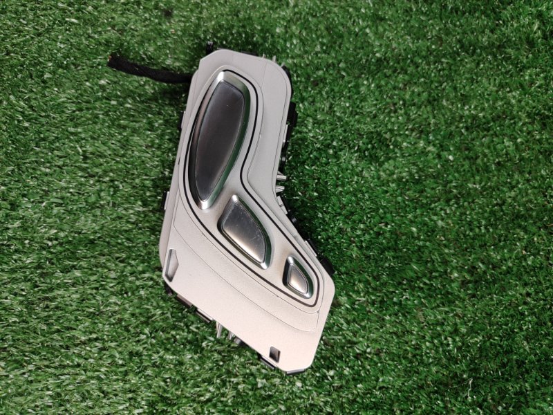 Блок управления сиденьем передний правый Mercedes-Benz C-class 2015 w205 M274 A2059057451 Б/У