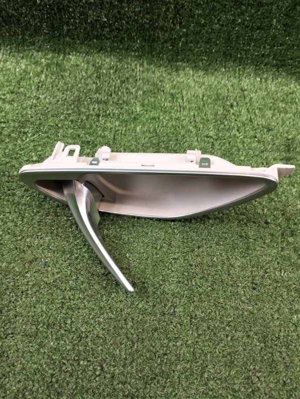 Ручка двери внутренняя задняя левая C-class 2014 w205 M274