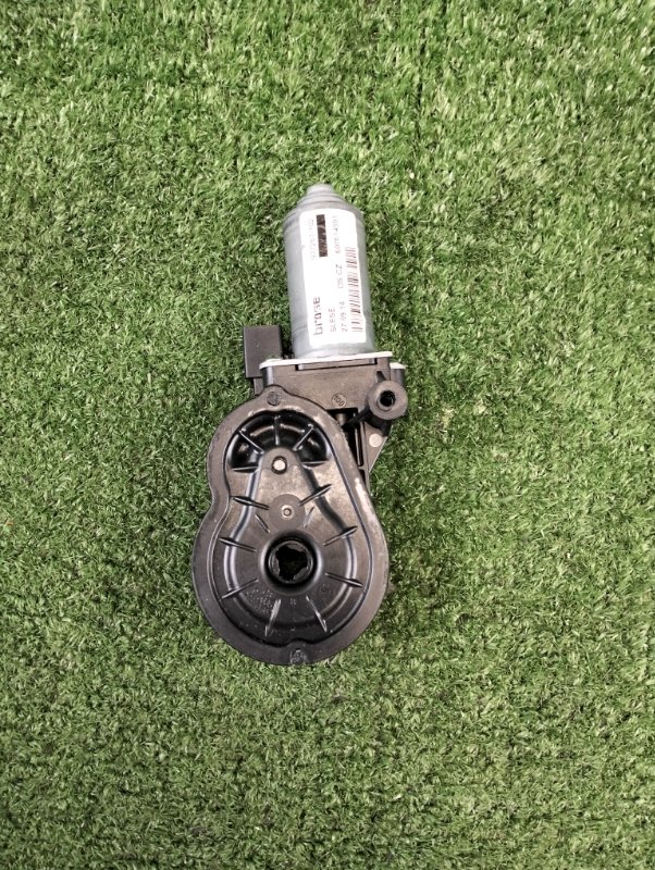 Моторчик сиденья передний правый C-class 2014 w205 M274