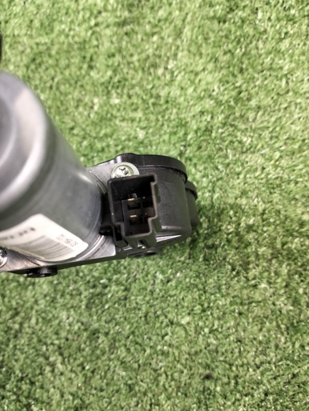 Моторчик сиденья передний правый C-class 2014 w205 M274