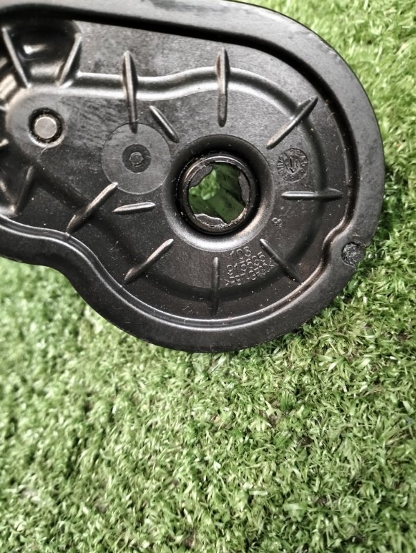 Моторчик сиденья передний правый C-class 2014 w205 M274