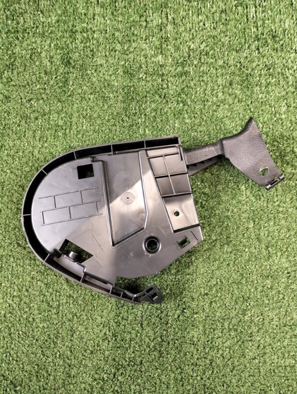 Накладка сиденья передняя левая C-class 2014 w205 M274