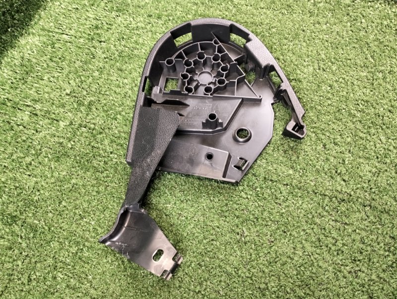 Накладка сиденья передняя левая C-class 2014 w205 M274