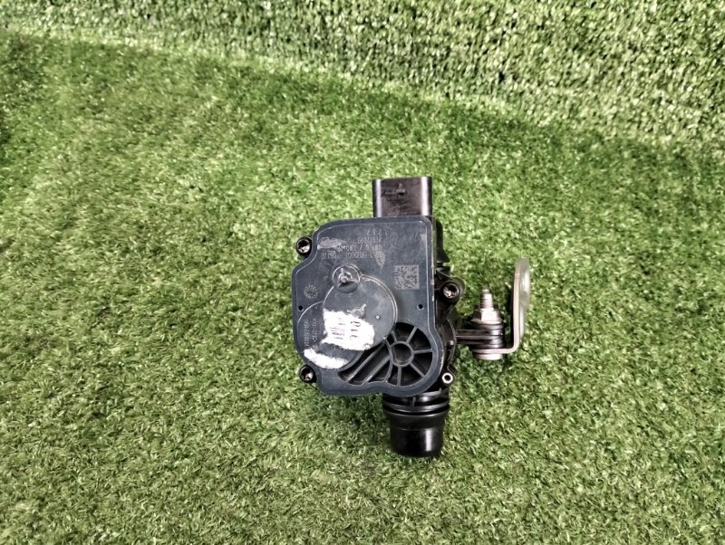 Клапан системы охлаждения C-class 2023 w206 M254