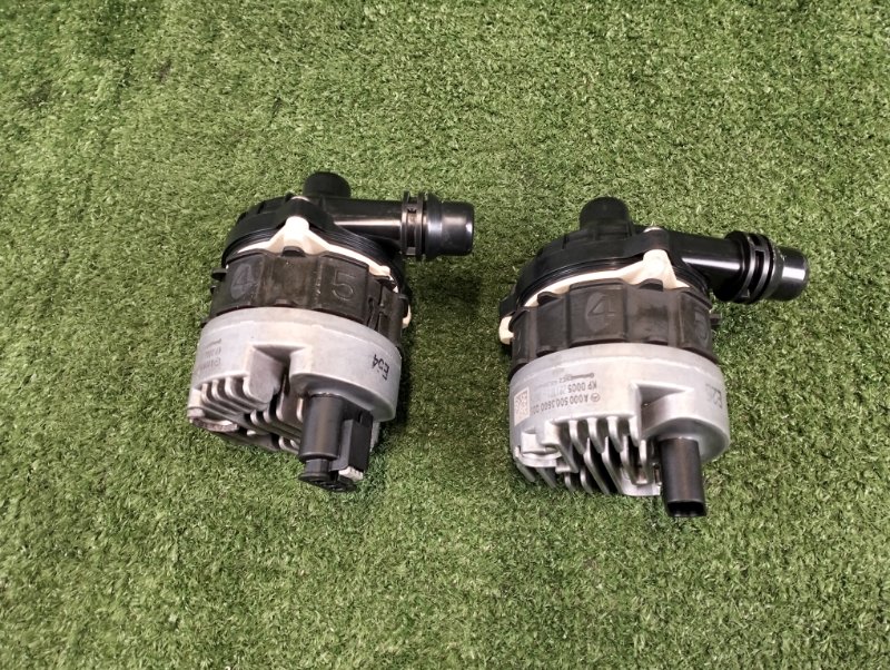 Дополнительный насос системы охлаждения Mercedes-Benz C-class 2023 w206 M254 A0005003800 Б/У