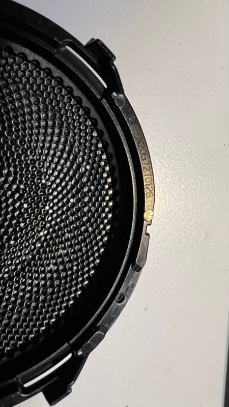 Накладка динамика C-class 2014 w205 M274