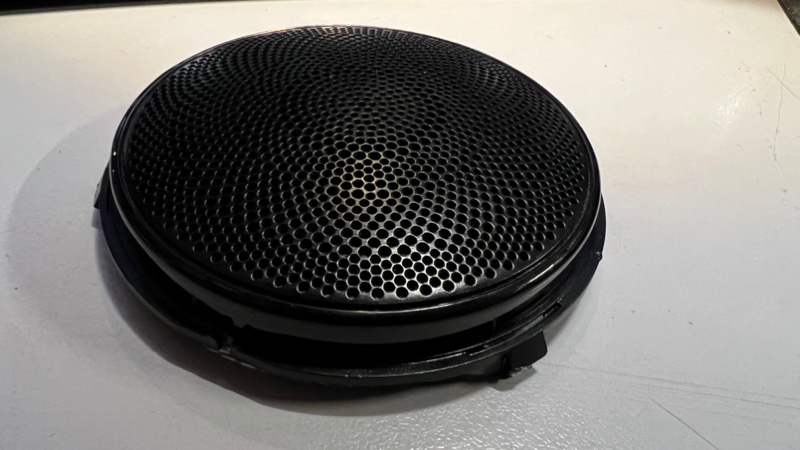 Накладка динамика C-class 2014 w205 M274