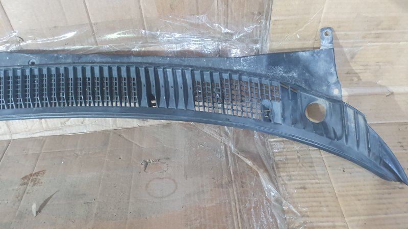 Жабо Toyota Corolla Ceres E100