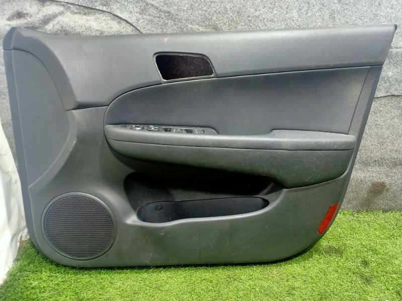 Обшивка двери передняя правая Hyundai I30 2011 FD G4FC 823602l010 Б/У