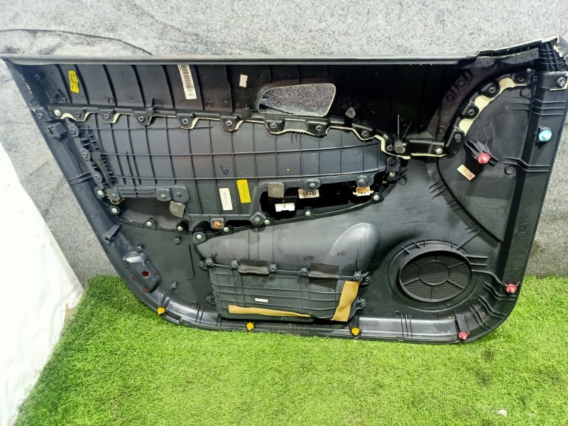 Обшивка двери передняя правая I30 2011 FD G4FC