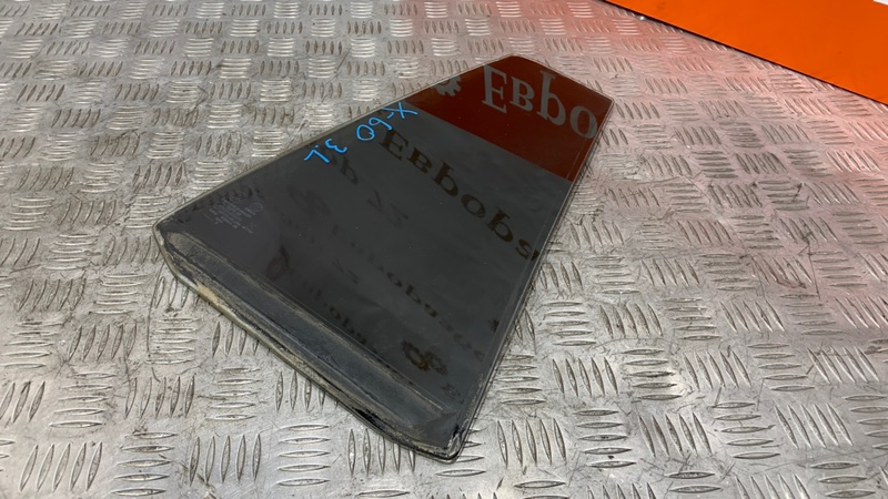 Форточка задняя левая Lifan X60
