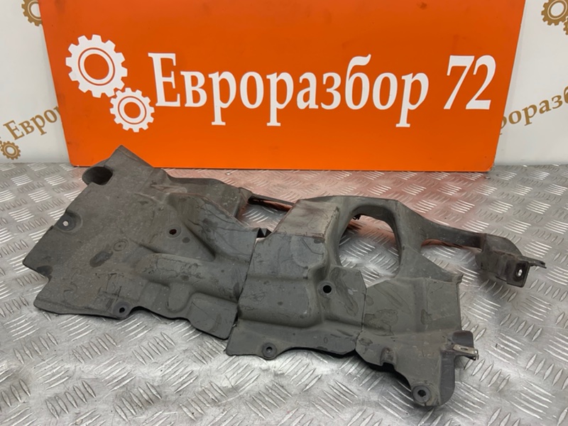 Запчасть пыльник BMW 5-series F10 51757185169 контрактная Пыльник BMW 5-series F10 51757185169 контрактная