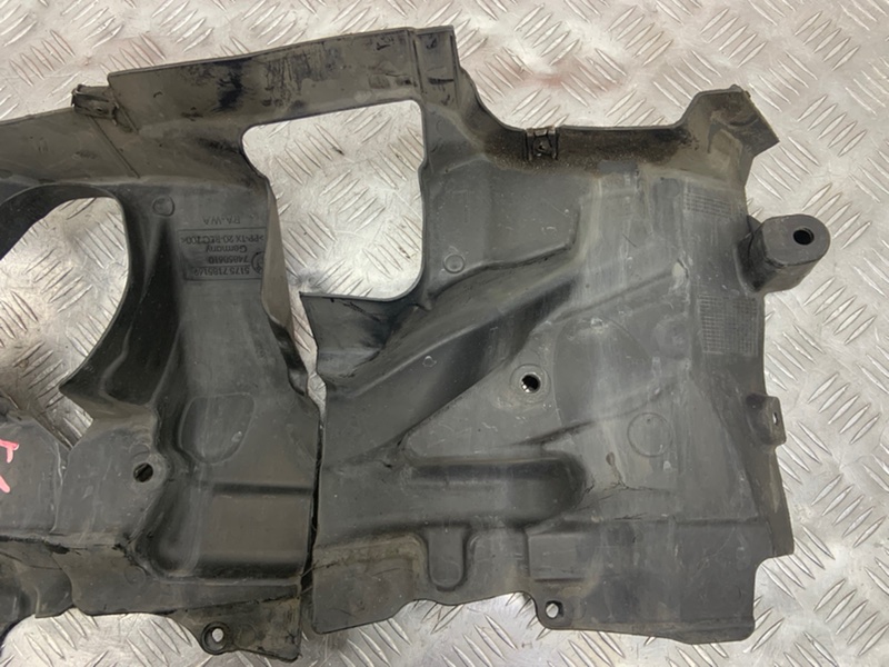 Пыльник 5-series F10 Пыльник 5-series F10