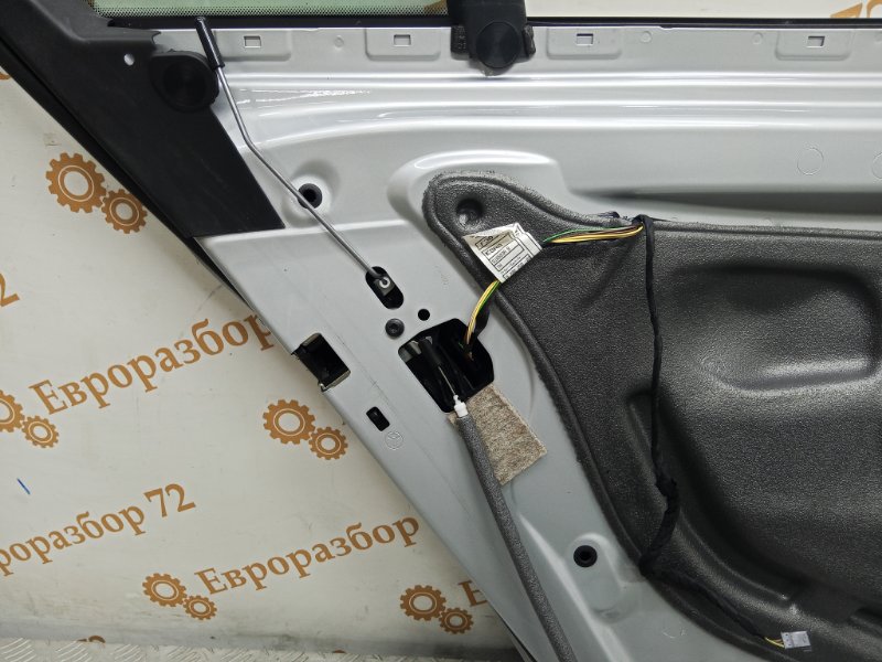 Дверь задняя левая 3 F30
