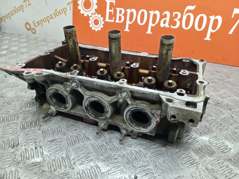 Головка блока цилиндров левая Rx350 GGL15 2GRFE Головка блока цилиндров левая Rx350 GGL15 2GRFE