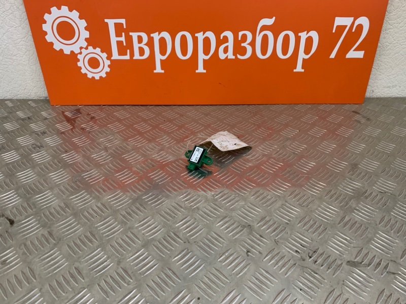 Запчасть датчик airbag передний левый Mercedes-Benz E-Class W212 a1729056100 контрактная Датчик airbag передний левый Mercedes-Benz E-Class W212 a1729056100 контрактная