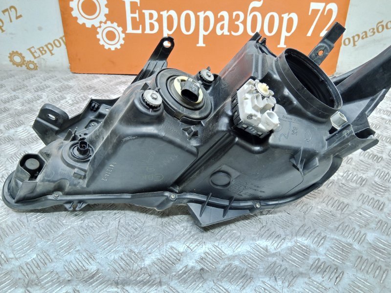Фара передняя правая Camry ACV50