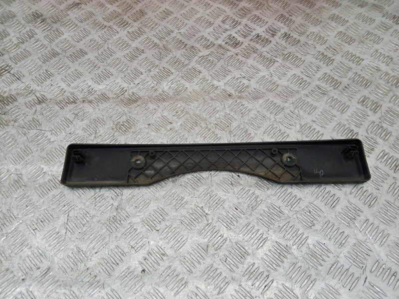 Подиум под номер Toyota Camry ACV50