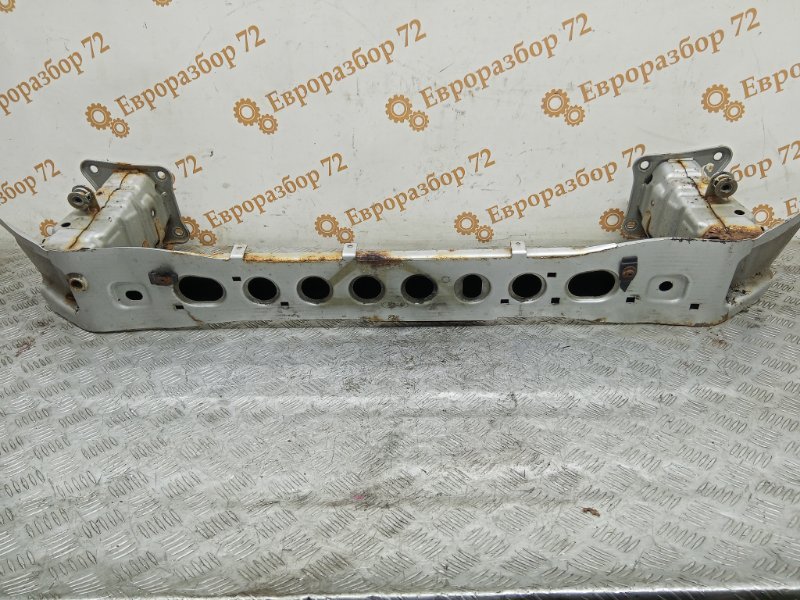 Усилитель бампера передний Ford Focus 3 CB8 контрактная